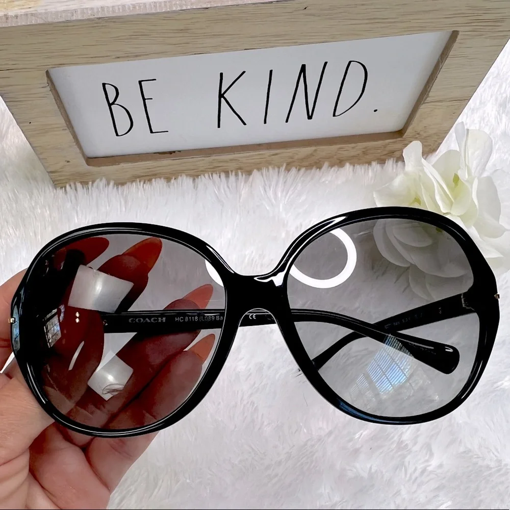 COPY - Coach Sunglasses *Never worn* - Picture 3 of 6
